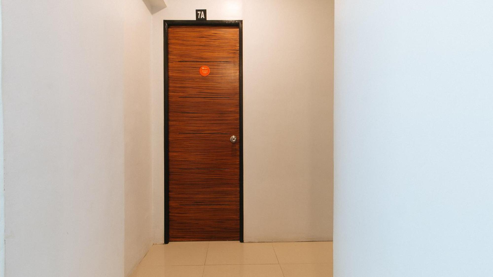 Reddoorz Near Quiapo Church مانيلا المظهر الخارجي الصورة